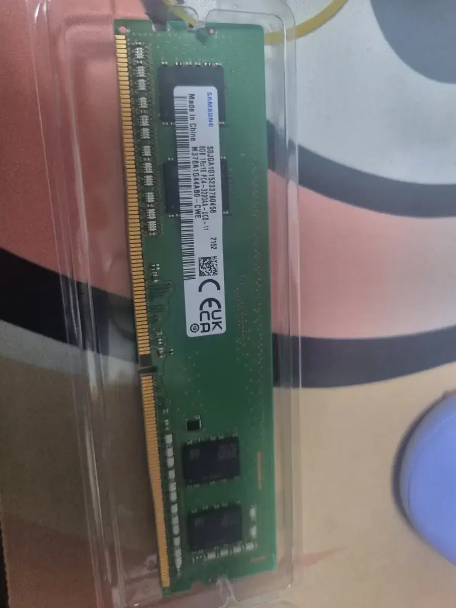 DDR4  8G  램 한 개 팝니다